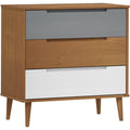 Schubladen an dem Sideboard aus Kiefernholz