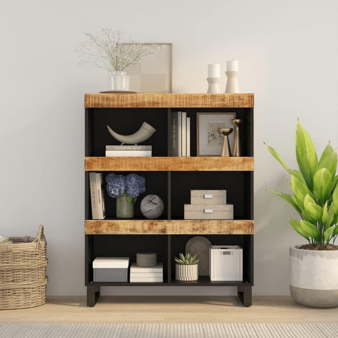 Das Sideboard nimmt mit 85 x 33 x 107 cm Gestalt an