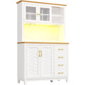 4 Tueren und eine Wandmontage an dem Sideboard